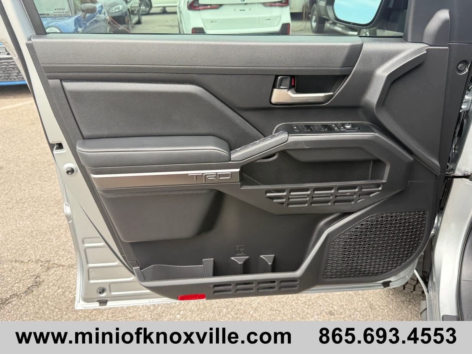 Used 2024 Toyota Tacoma TRD Sport AWD/4WD image 15
