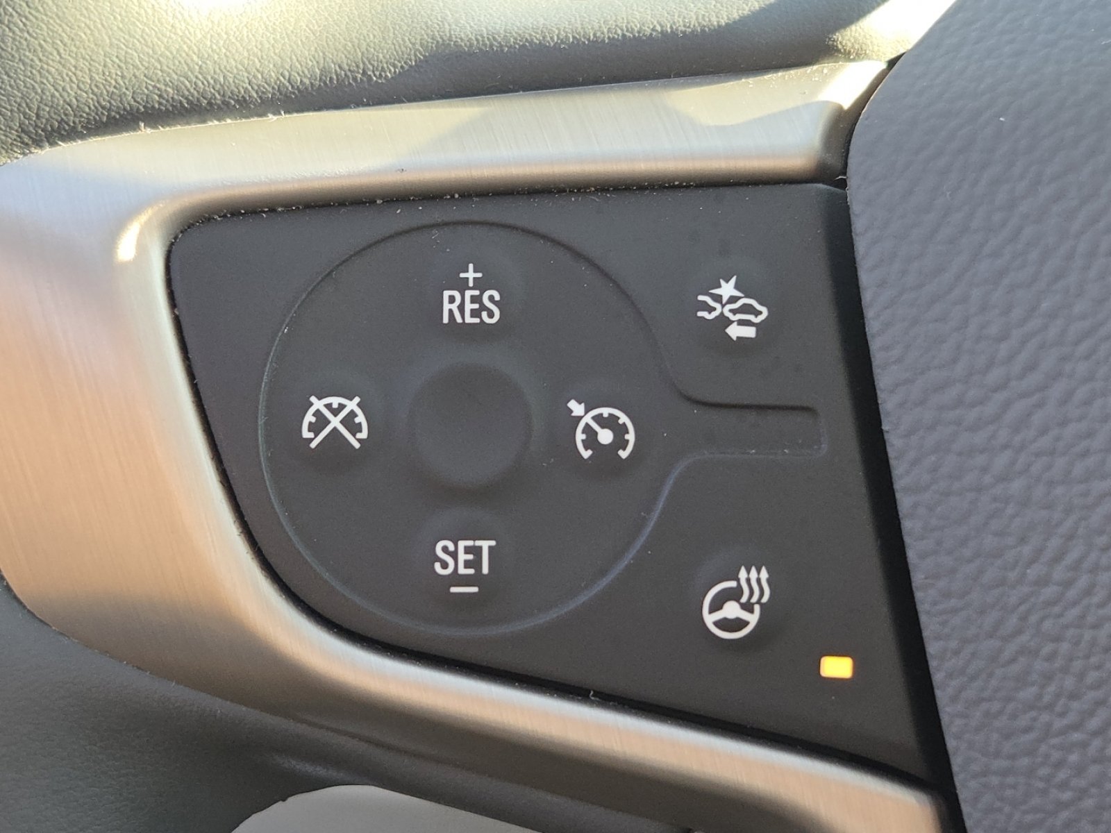 Used 2024 GMC Terrain Denali w/ Denali Premium Package image 12