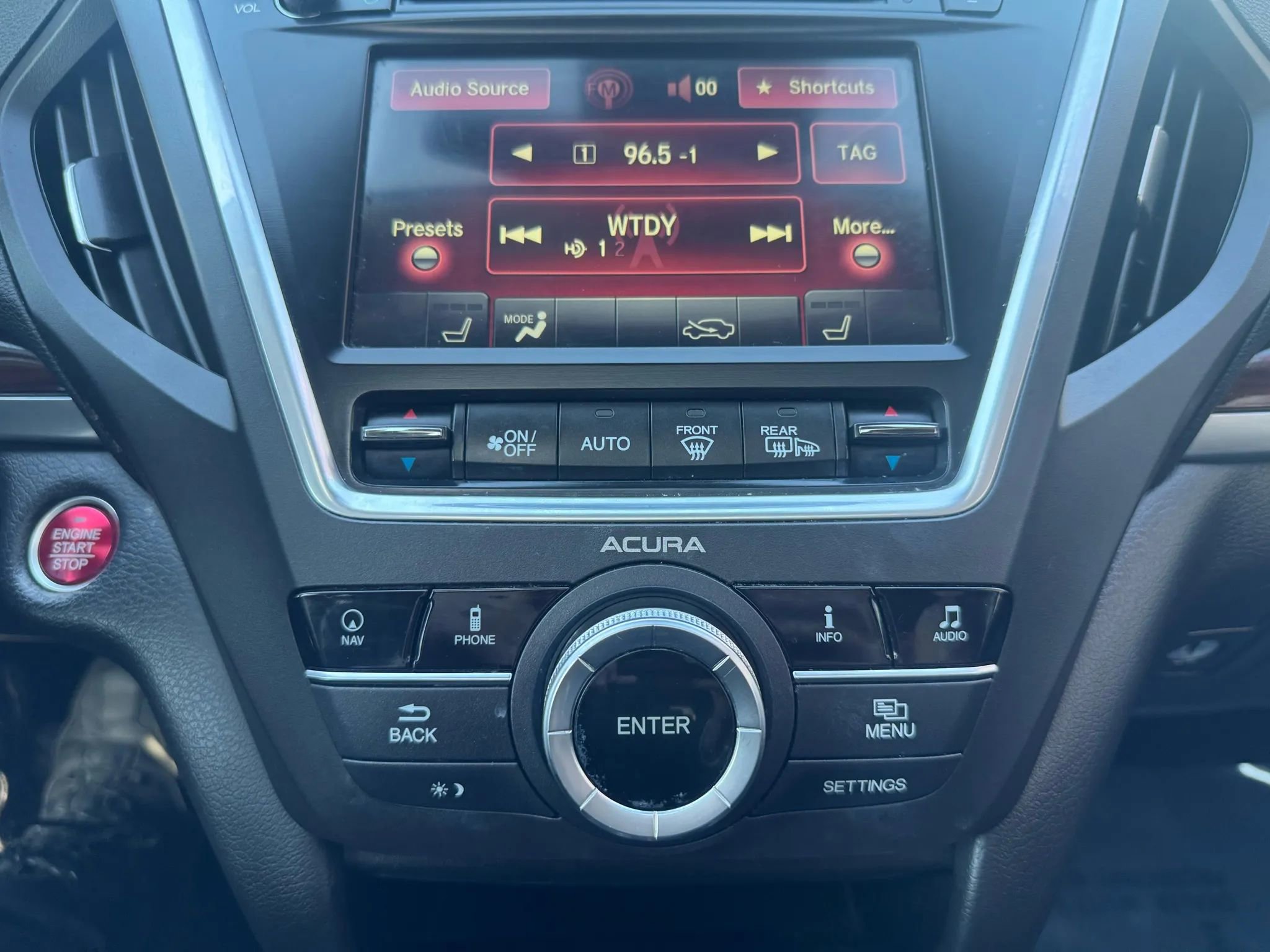 Used 2014 Acura MDX SH-AWD Sport Utility 4D image 32