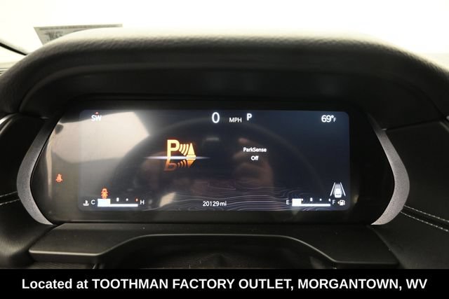 Used 2023 Jeep Grand Cherokee L Laredo AWD/4WD image 16