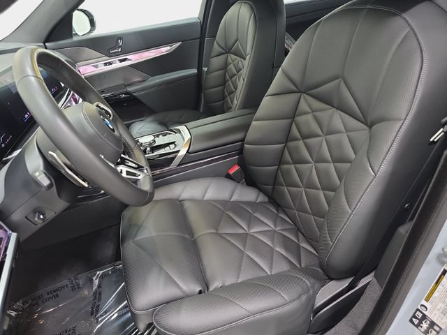 Used 2025 BMW 740i xDrive AWD/4WD image 11