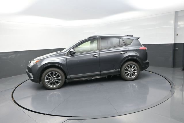 Used 2018 Toyota RAV4 Limited AWD/4WD image 45