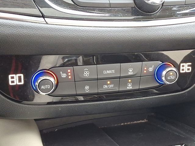 Used 2023 Buick Enclave Essence w/ Experience Buick Package image 17