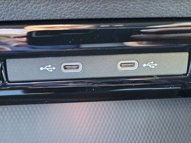 New 2026 Volkswagen GTI SE FWD image 29