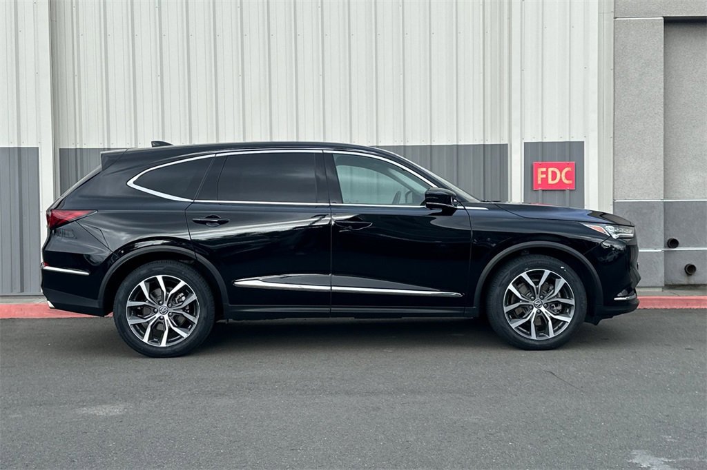 Certified 2023 Acura MDX SH-AWD w/ Technology Package image 3