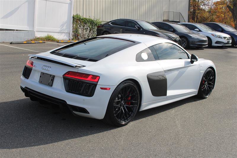 Used 2018 Audi R8 V10 w/ Carbon Exterior Package image 8