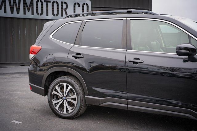 Used 2022 Subaru Forester Limited image 6