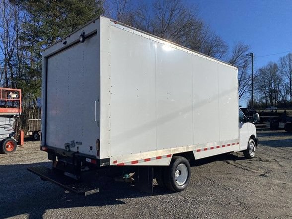 Used 2024 Chevrolet Express 3500 w/ Power Convenience Package RWD image 6