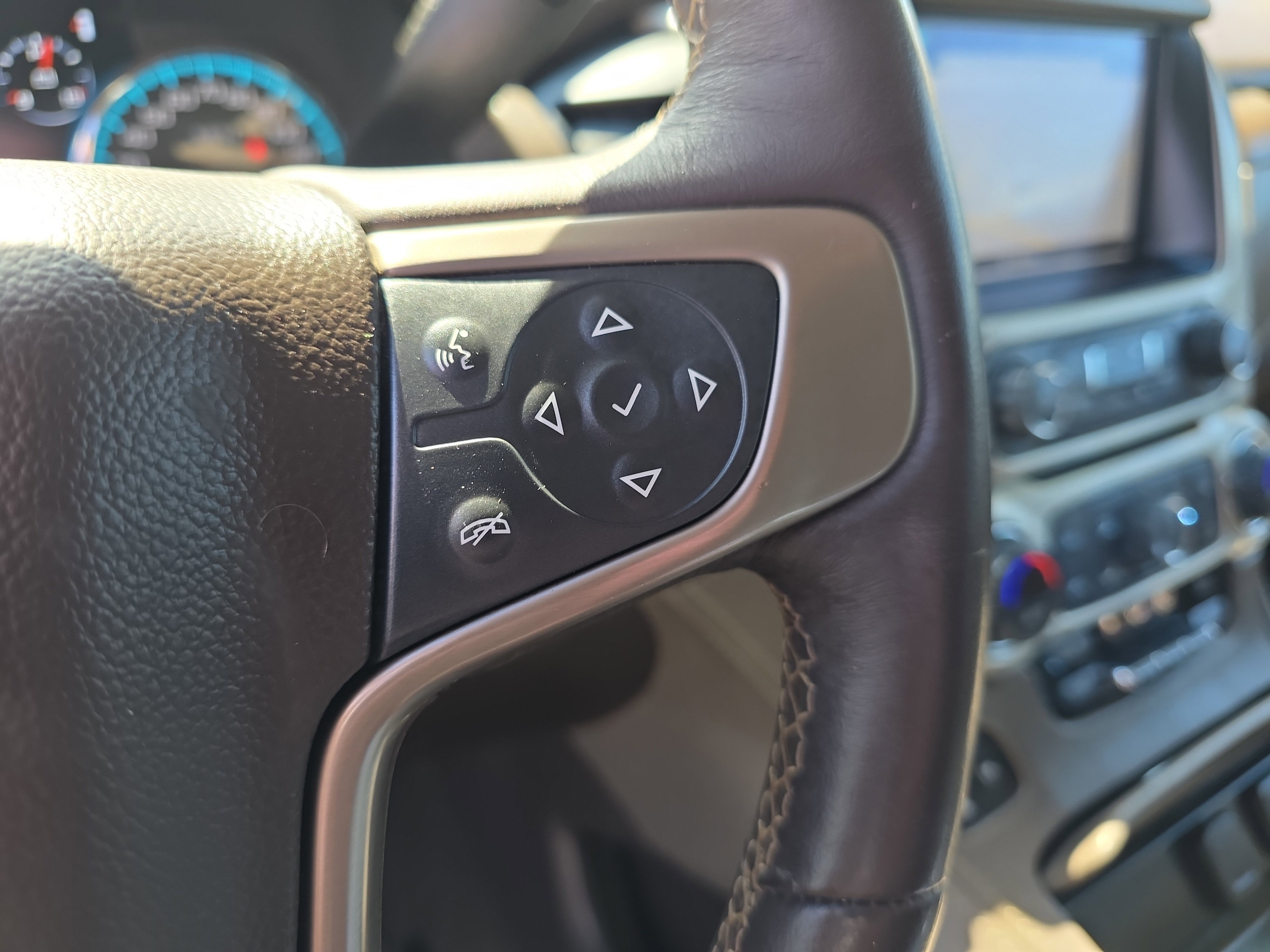 Used 2018 GMC Yukon XL Denali image 20