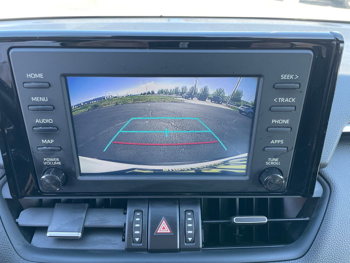 Used 2019 Toyota RAV4 XLE Premium w/ Cold Weather Package AWD/4WD image 19