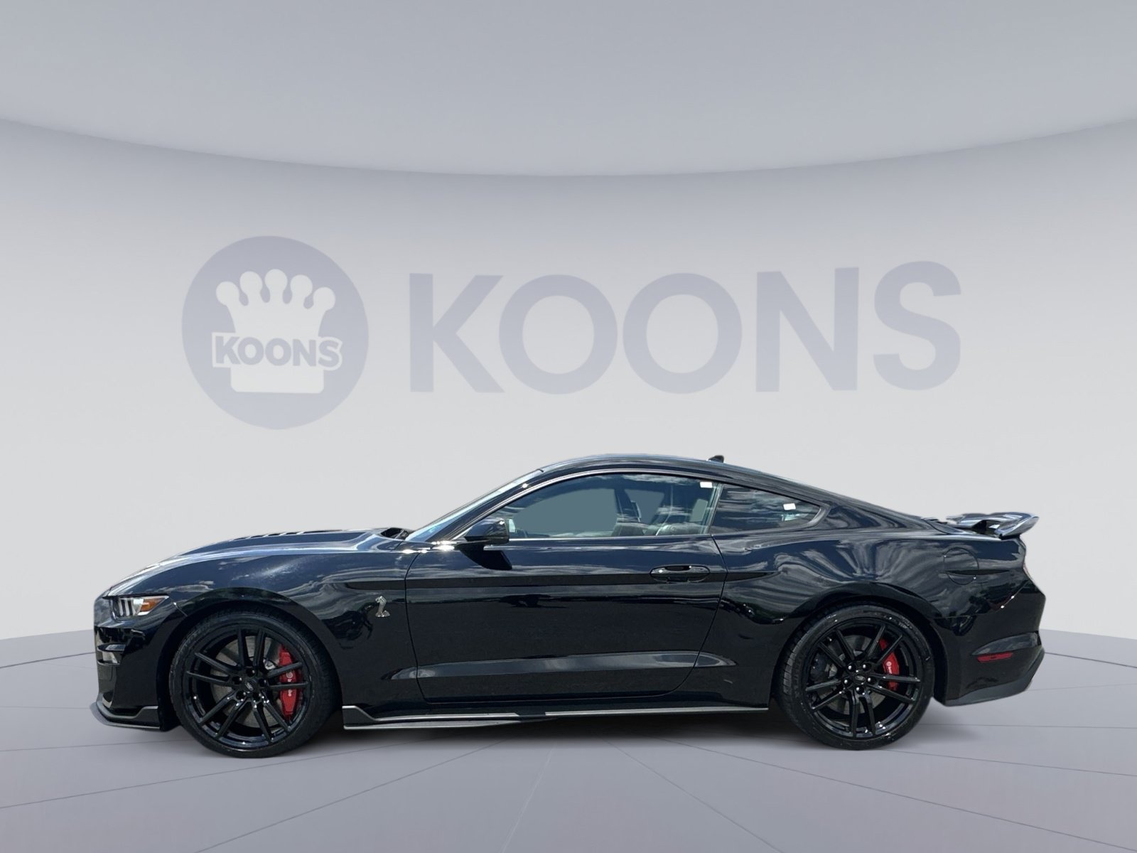 Used 2020 Ford Mustang Shelby GT500 w/ Technology Package RWD image 13