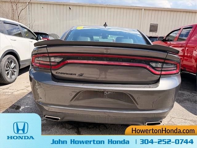 Used 2020 Dodge Charger SXT w/ Plus Group image 9