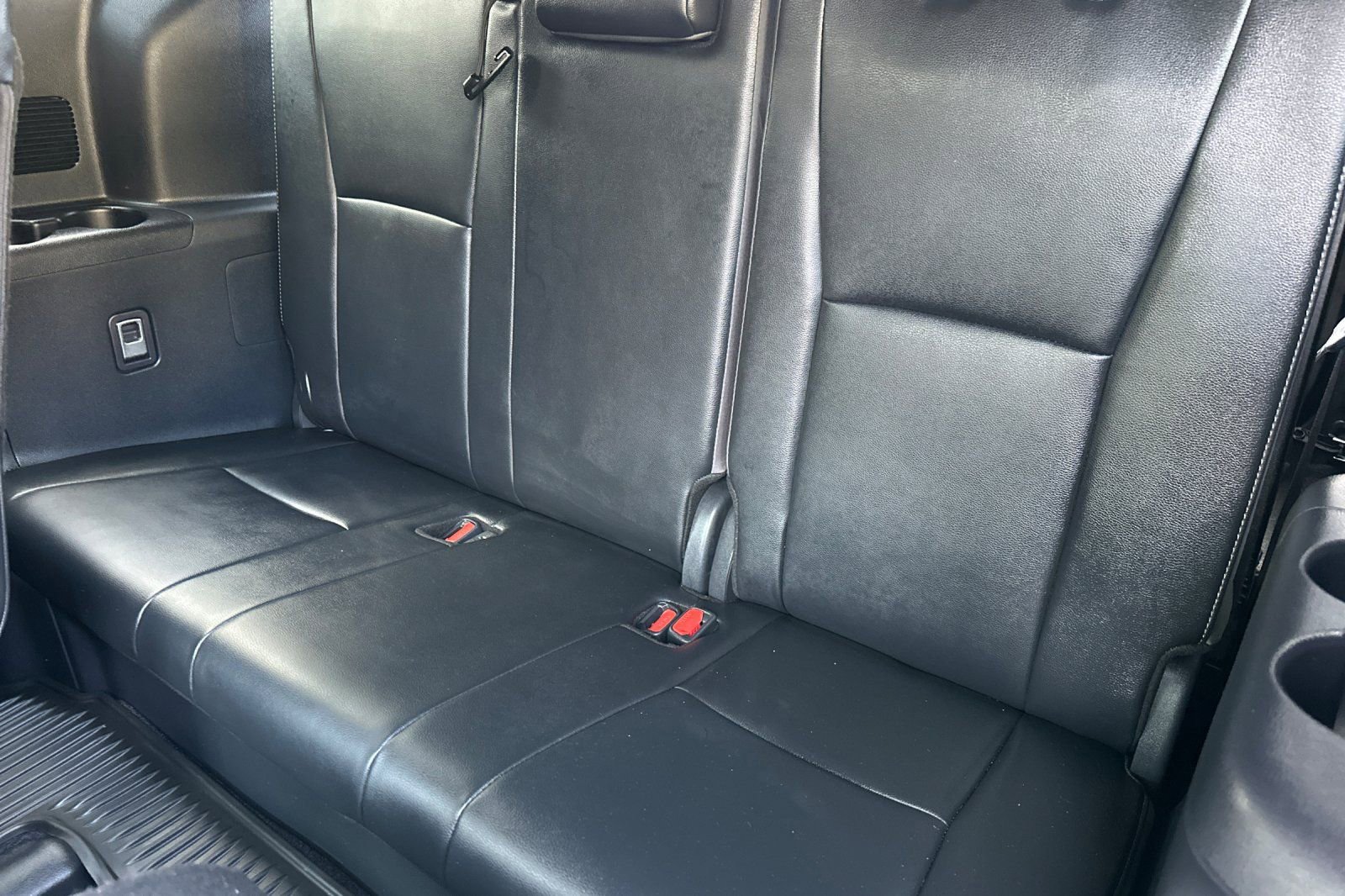 Used 2024 Toyota Highlander XSE FWD image 19