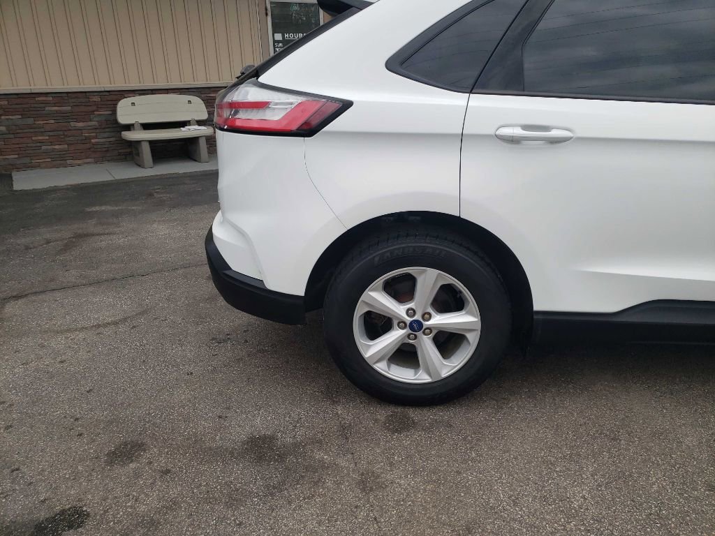 Used 2019 Ford Edge SE image 35