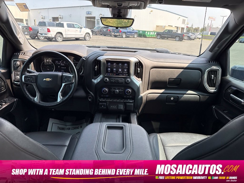 Used 2022 Chevrolet Silverado 2500 LTZ w/ LTZ Convenience Package AWD/4WD image 15