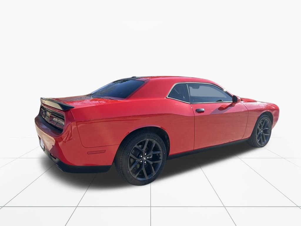 Used 2021 Dodge Challenger SXT w/ Blacktop Package image 9