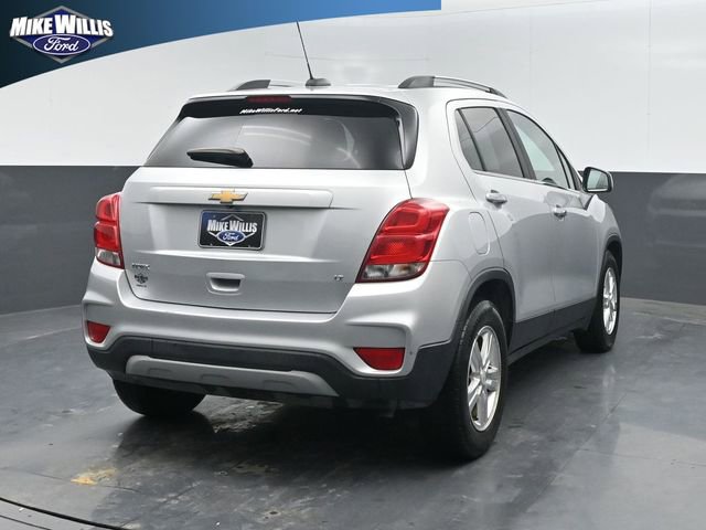 Used 2018 Chevrolet Trax LT w/ LT Convenience Package FWD image 7