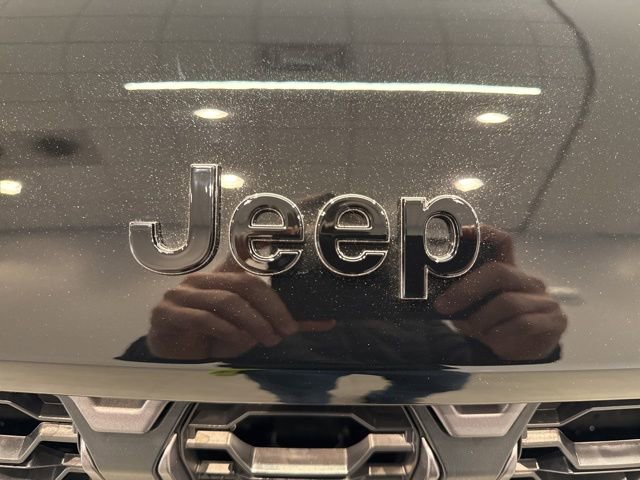 New 2026 Jeep Grand Cherokee Limited AWD/4WD image 13
