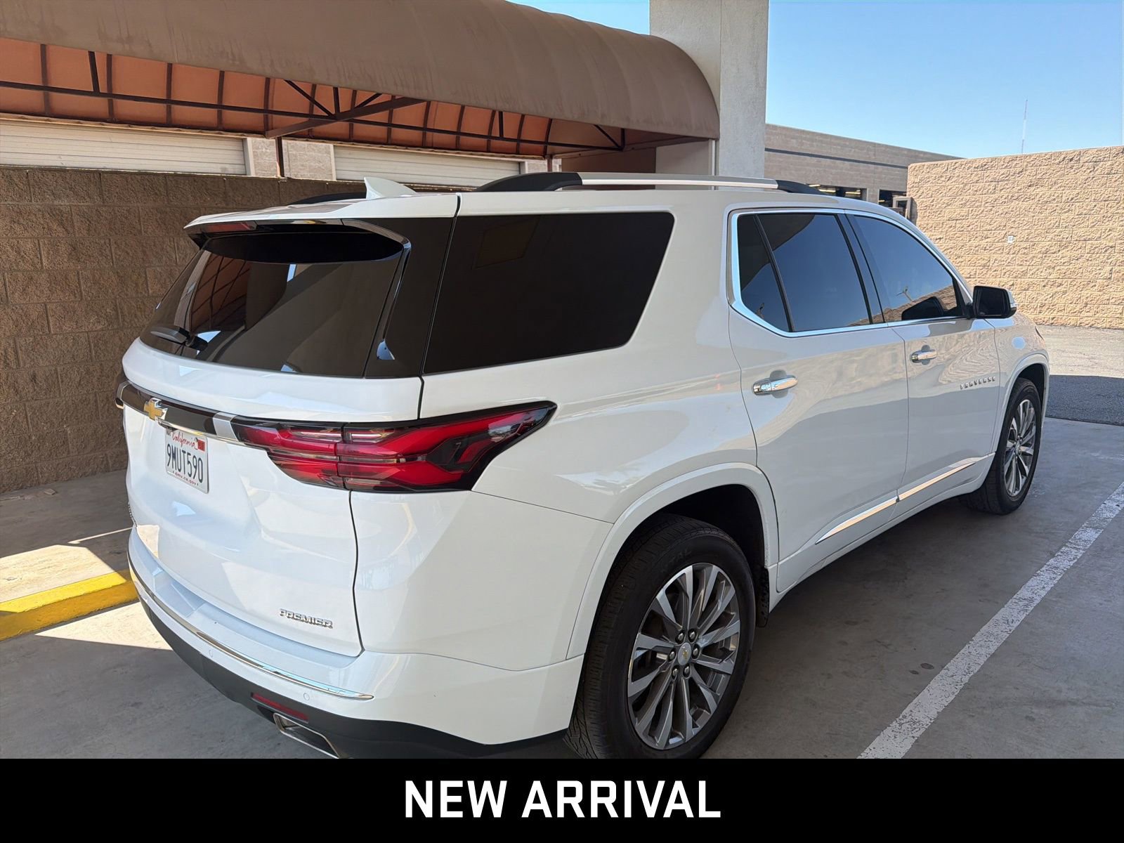 Certified 2022 Chevrolet Traverse Premier image 3