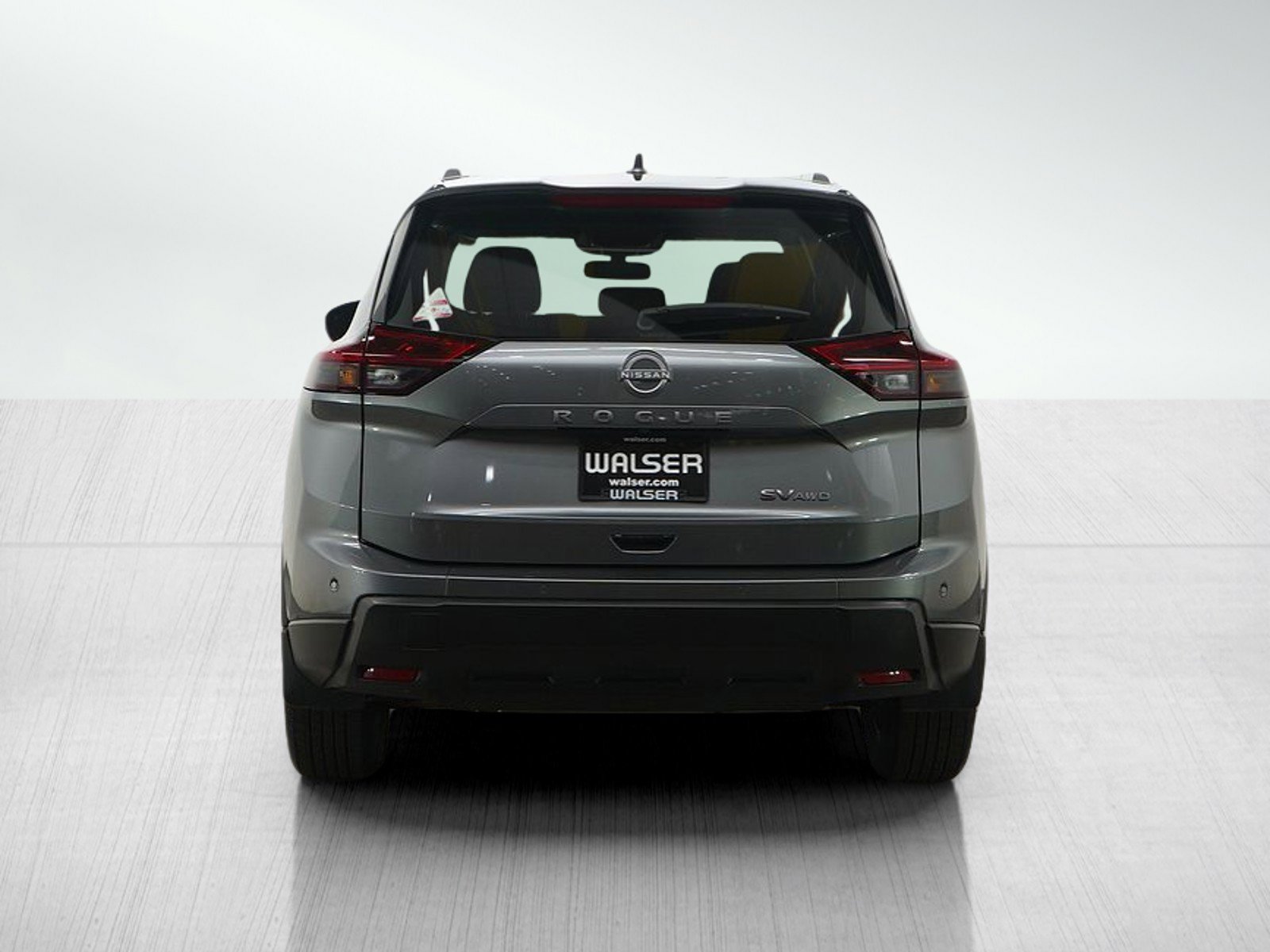 Used 2024 Nissan Rogue SV w/ SV Premium Package image 4