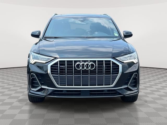 Used 2025 Audi Q3 2.0T Premium AWD/4WD image 2