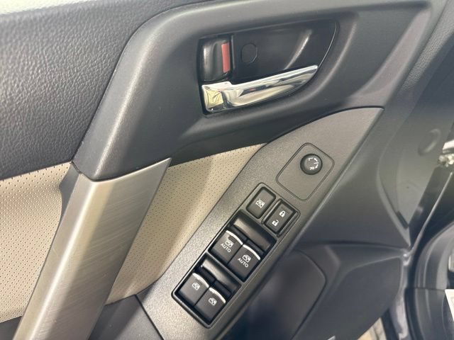 Used 2018 Subaru Forester 2.5i Limited AWD/4WD image 12