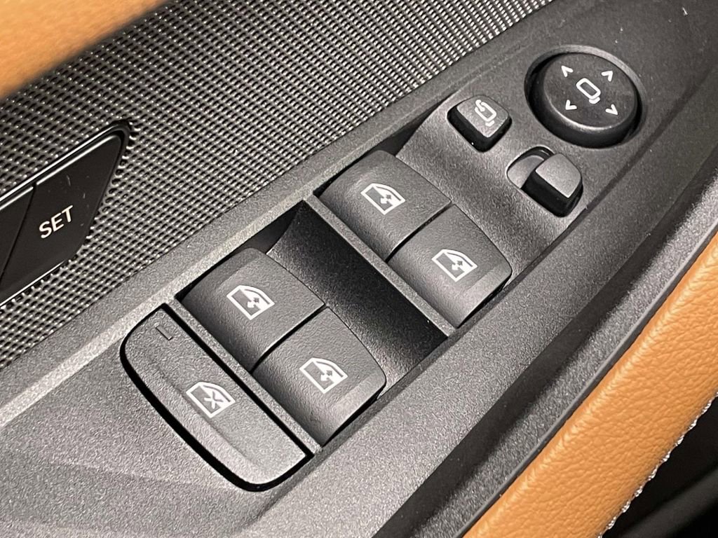New 2026 BMW i4 xDrive40i AWD/4WD image 33
