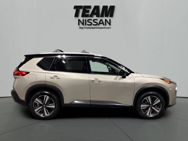 Used 2021 Nissan Rogue Platinum AWD/4WD image 8