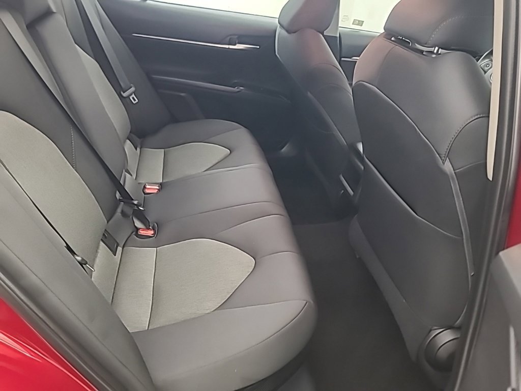 Used 2019 Toyota Camry LE FWD image 17