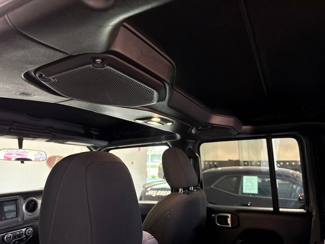 Used 2021 Jeep Gladiator Sport AWD/4WD image 38