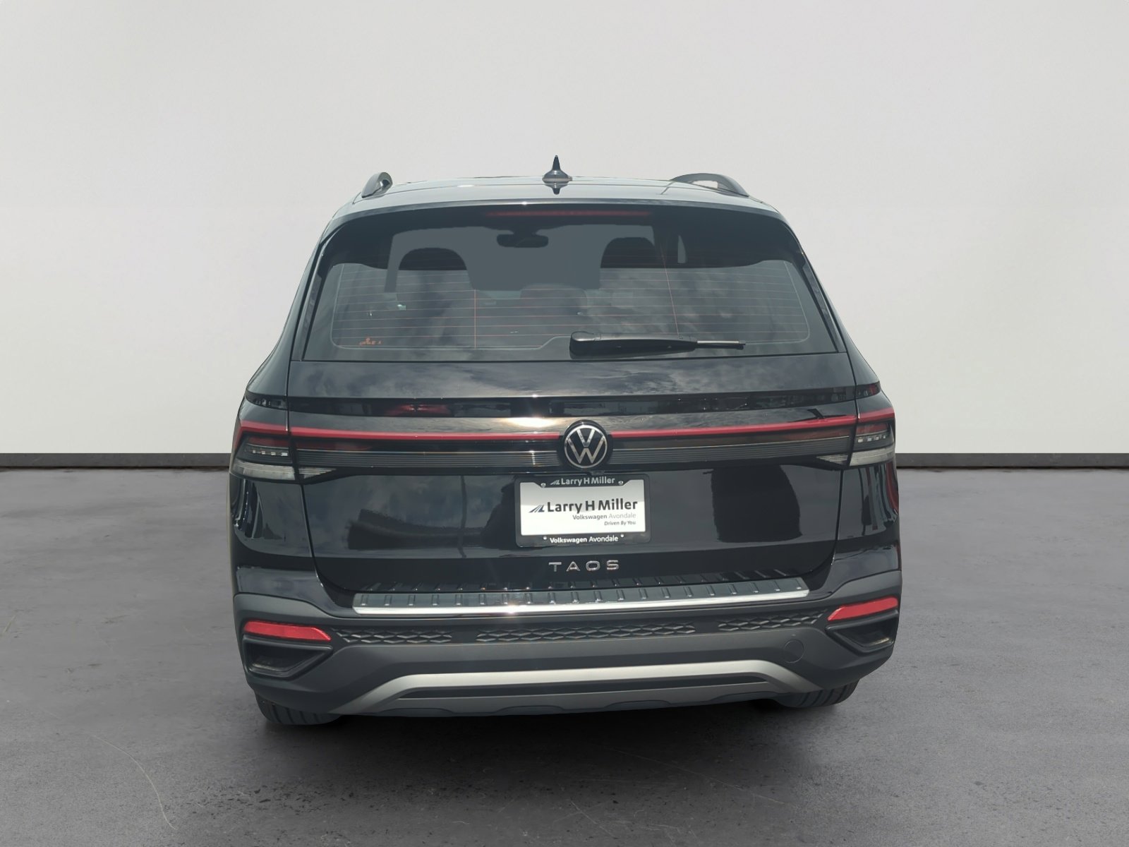 New 2025 Volkswagen Taos S image 4