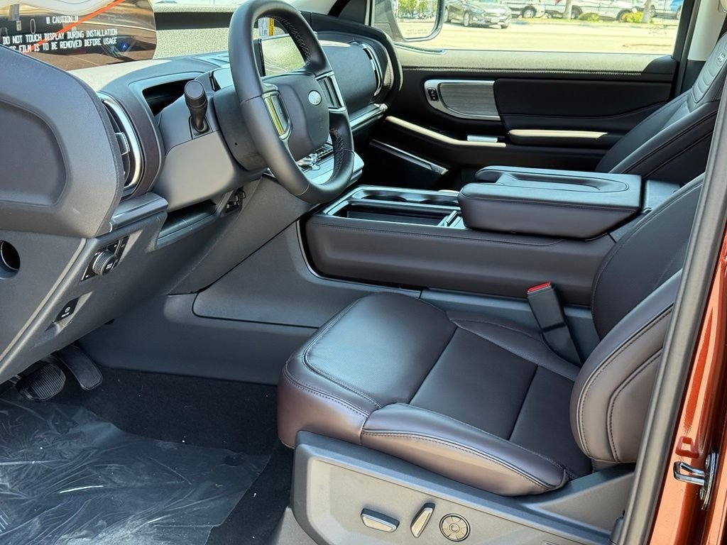 New 2027 Ford Expedition Platinum w/ Platinum Ultimate Package AWD/4WD image 5