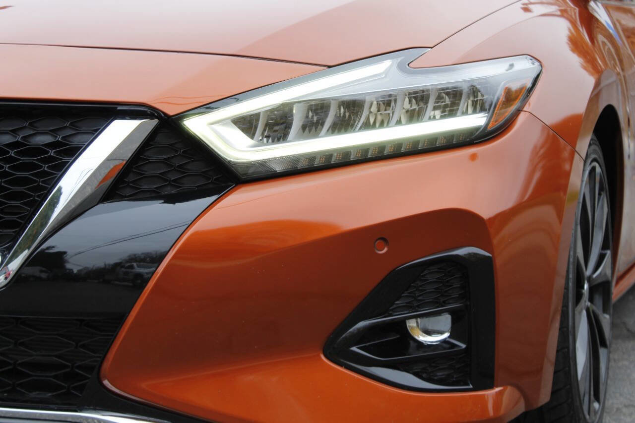 Used 2019 Nissan Maxima SR w/ Premium Package image 16