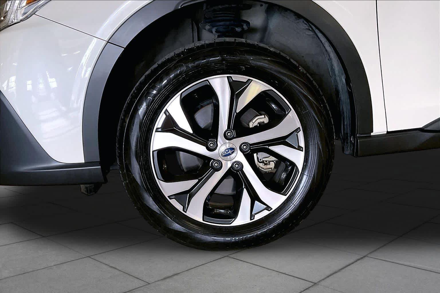 Used 2022 Subaru Outback Limited AWD/4WD image 10