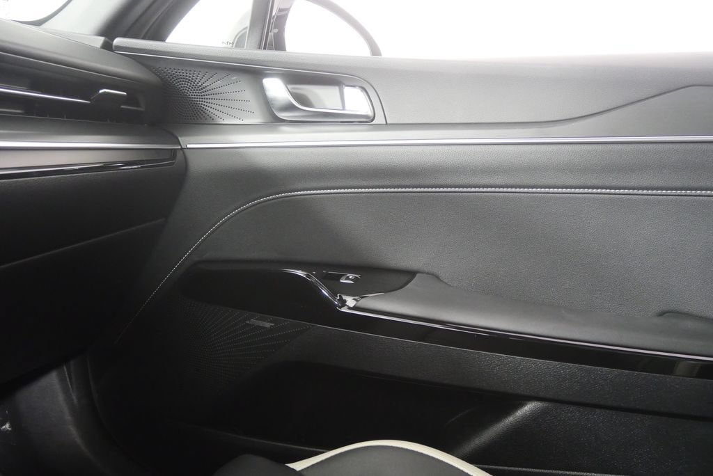 Used 2025 Kia K5 GT-Line w/ GT-Line Premium Package FWD image 20