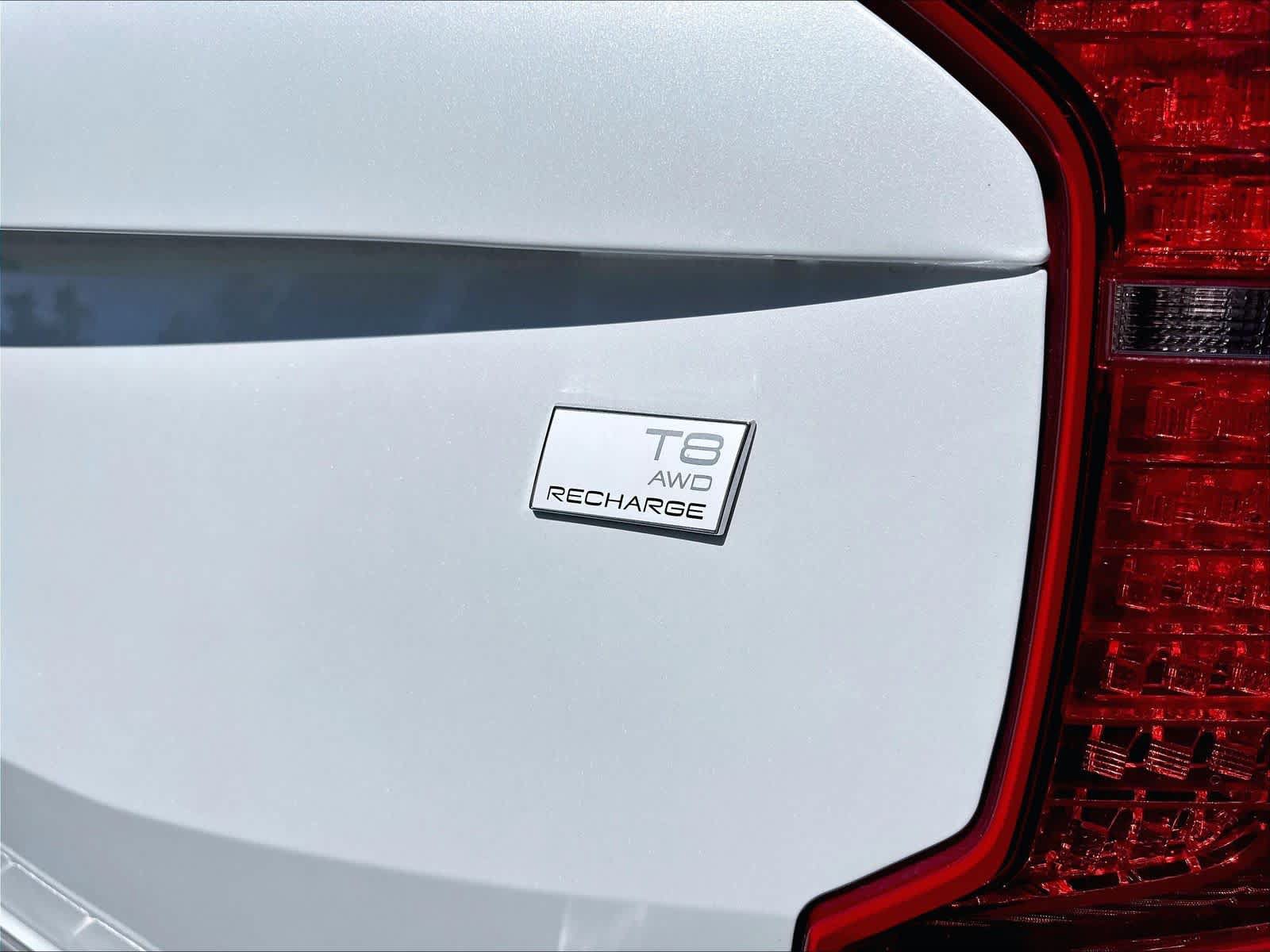 Used 2024 Volvo XC90 T8 Ultimate w/ Lounge Package AWD/4WD image 11
