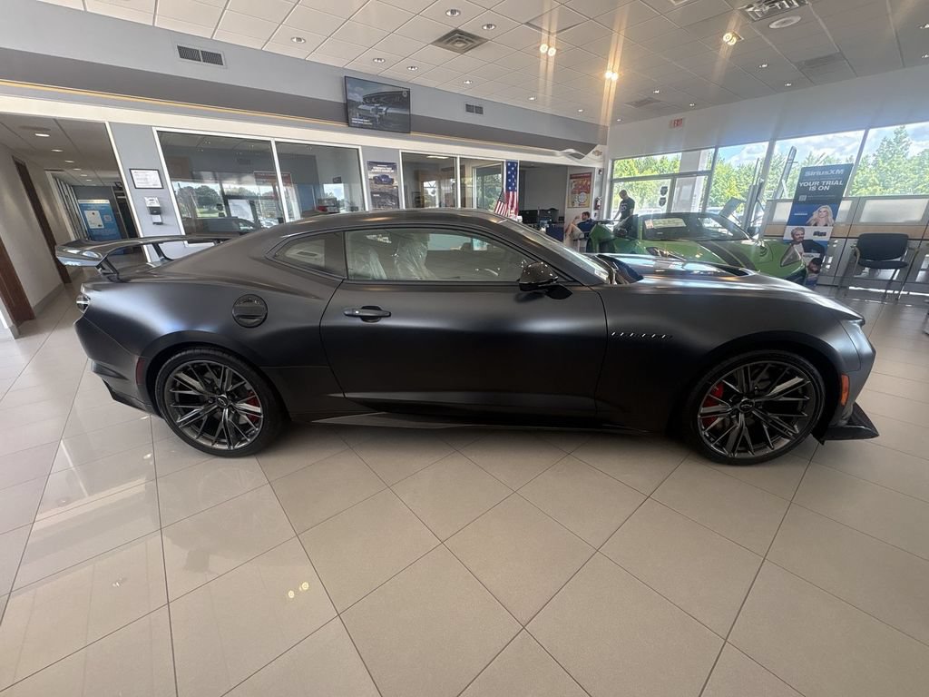 Used 2024 Chevrolet Camaro ZL1 RWD image 9
