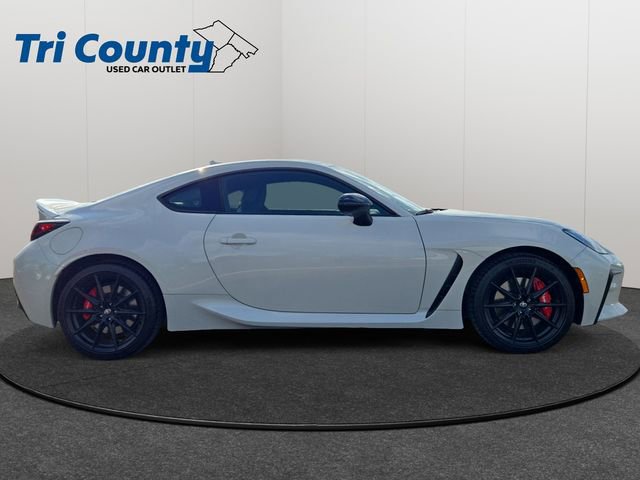 Used 2025 Toyota GR86 Premium w/ Performance Package RWD image 9
