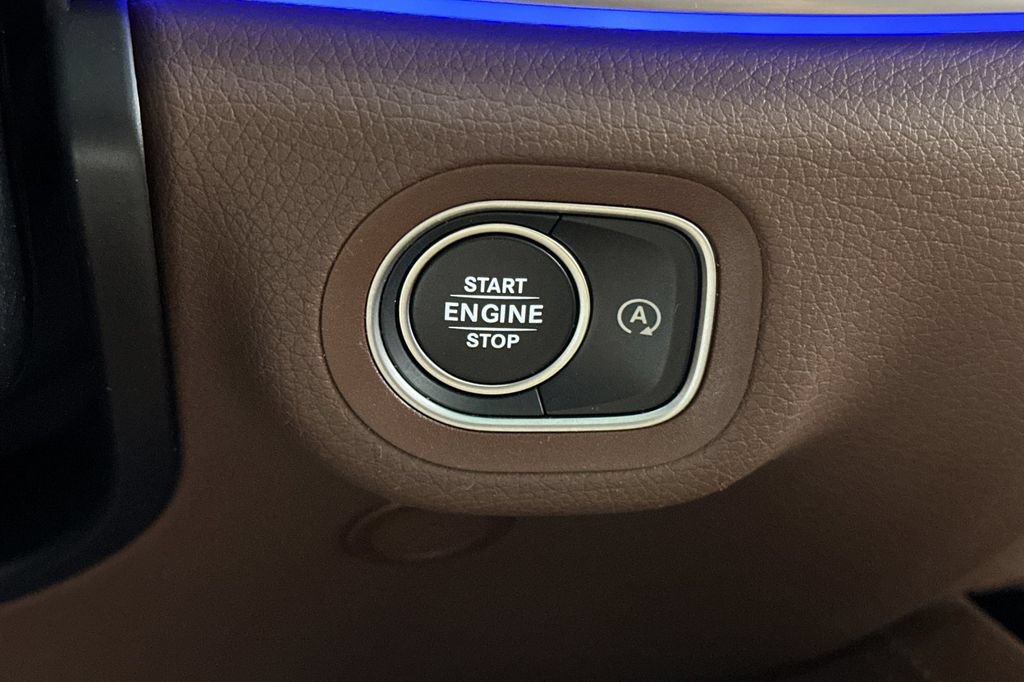 Certified 2026 Mercedes-Benz GLS 450 4MATIC image 28