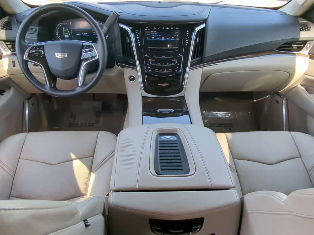Used 2018 Cadillac Escalade Luxury image 14