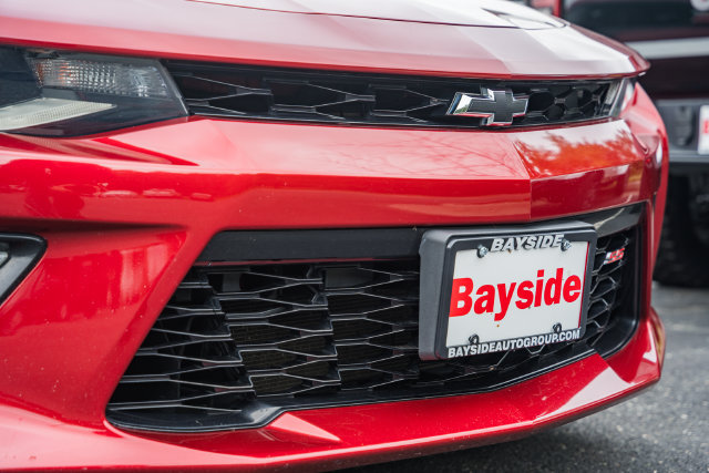 Used 2018 Chevrolet Camaro SS RWD image 15