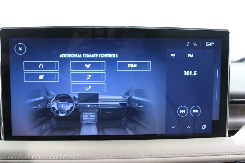 Used 2023 Lincoln Nautilus Reserve w/ Equipment Group 201A image 47