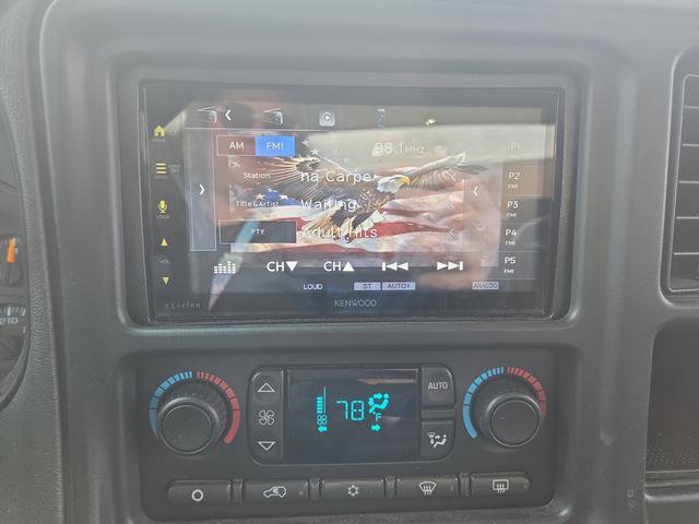 Used 2007 Chevrolet Silverado 2500 LT w/ Heavy-Duty Power Package image 16