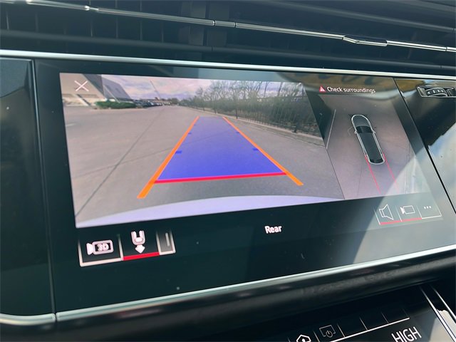 Used 2022 Audi Q8 Premium Plus w/ Premium Plus Package image 20