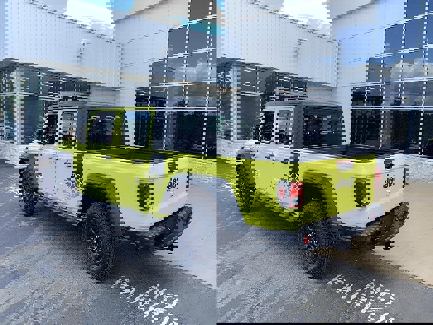 Certified 2023 Jeep Gladiator Sport w/ Trailer Tow Package image 7