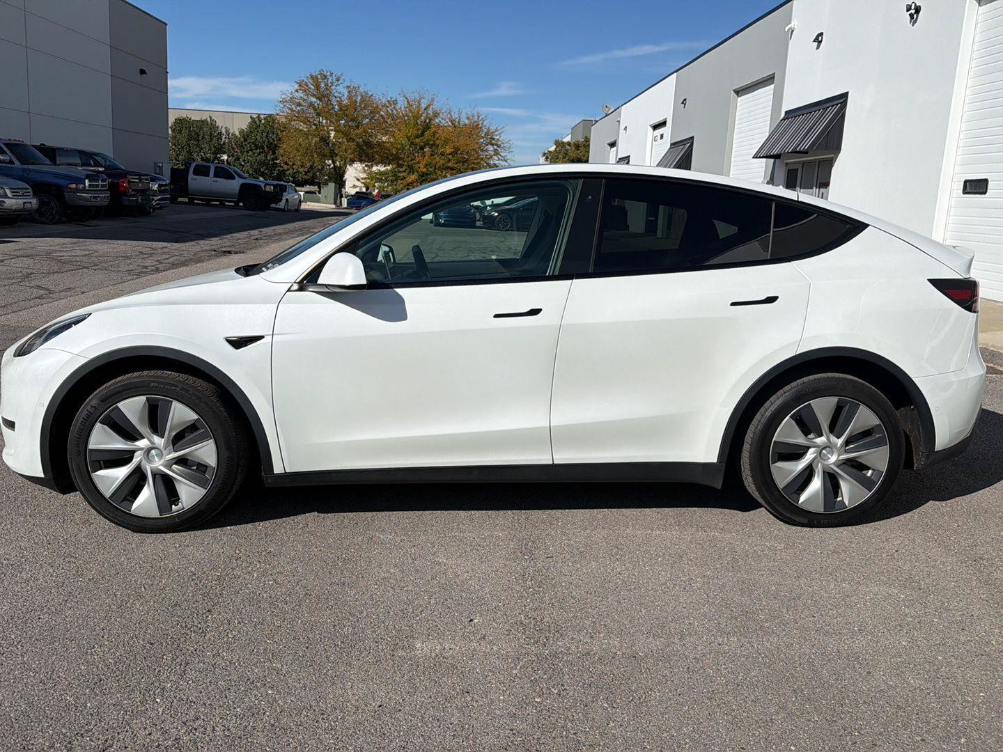 Used 2021 Tesla Model Y Long Range AWD/4WD image 4