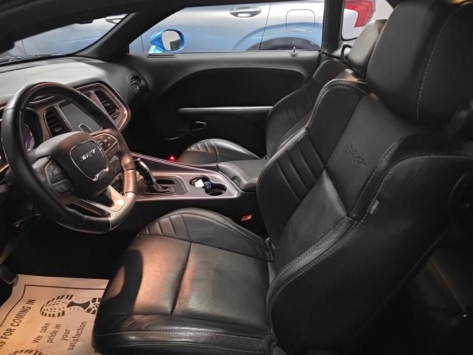 Used 2016 Dodge Challenger SRT Hellcat RWD image 6