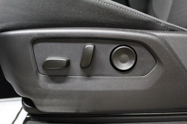 New 2026 GMC Sierra 1500 Elevation image 17