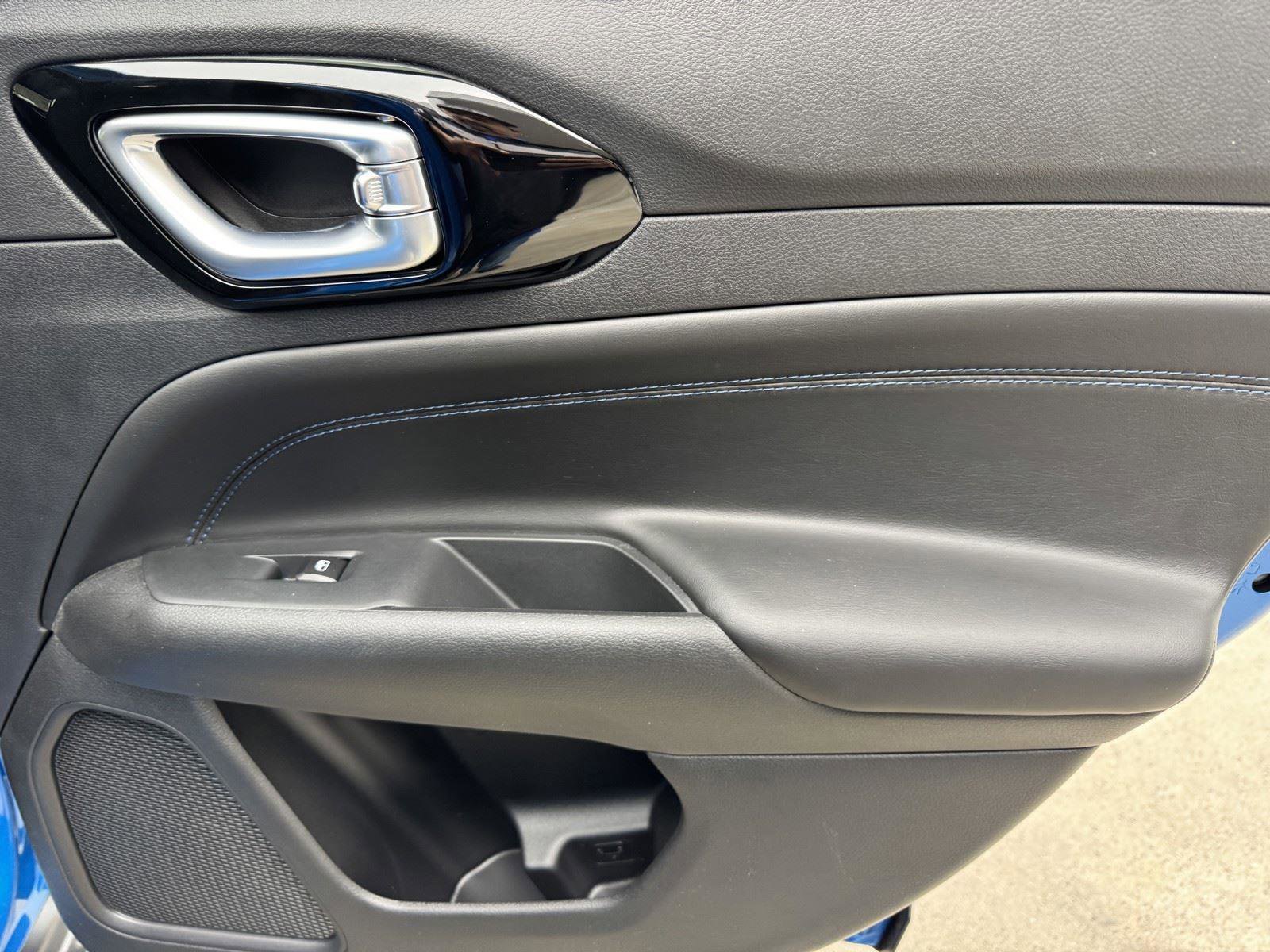 New 2026 Jeep Compass Latitude image 11