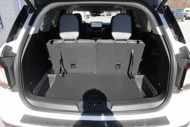 New 2025 Ford Explorer Active w/ Active Comfort Package image 7